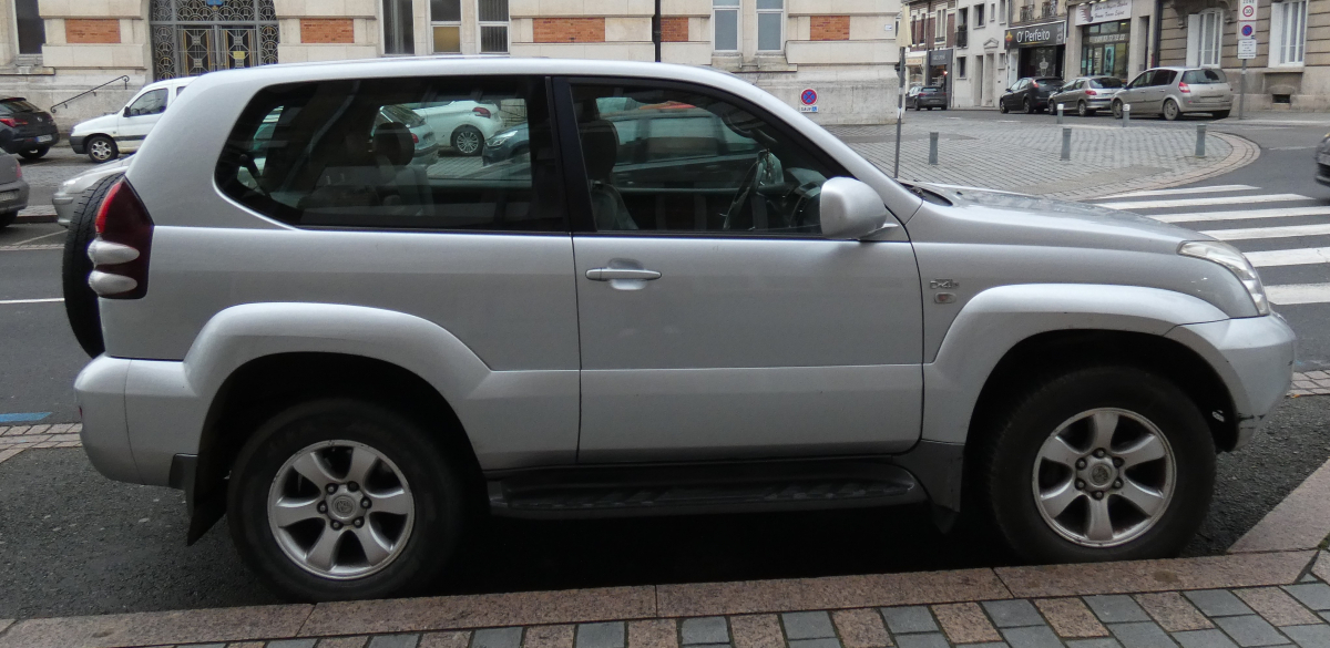 Toyota Land Cruiser — 21